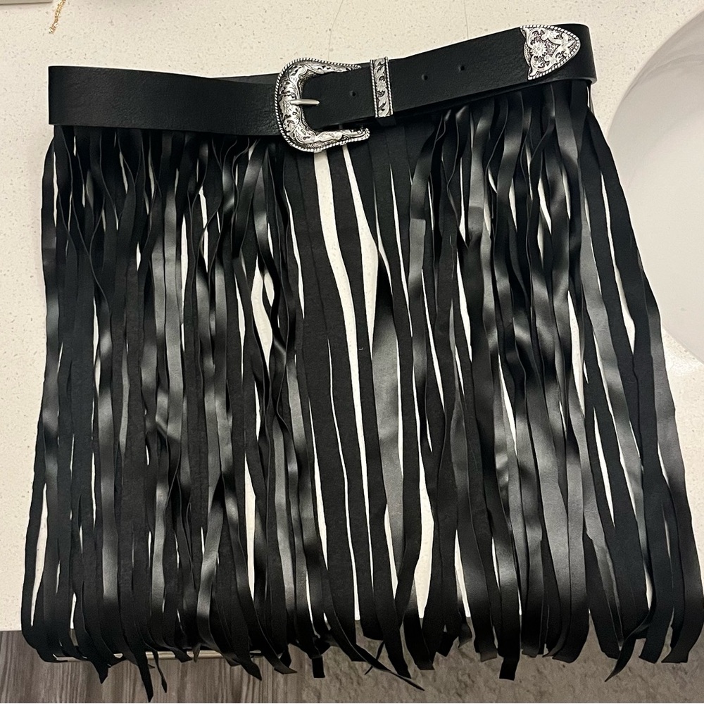 Fringe Belt